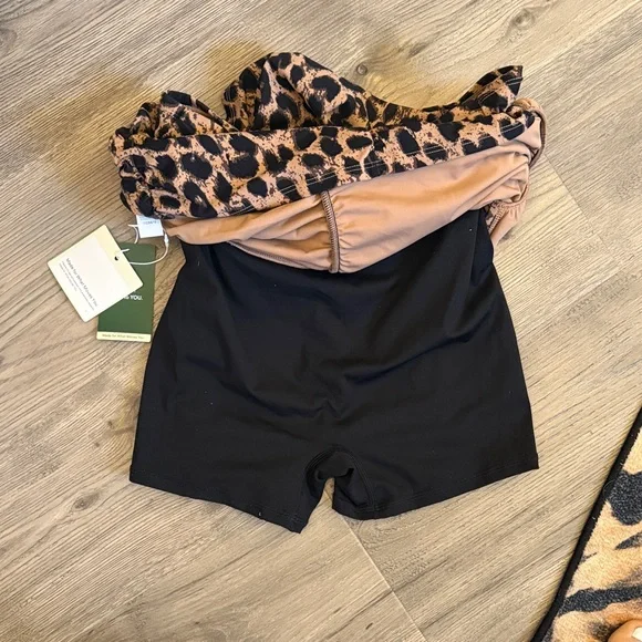 HALARA Leopard Print Ruched Mini Skirt in Beige and Black - Picture 16 of 16